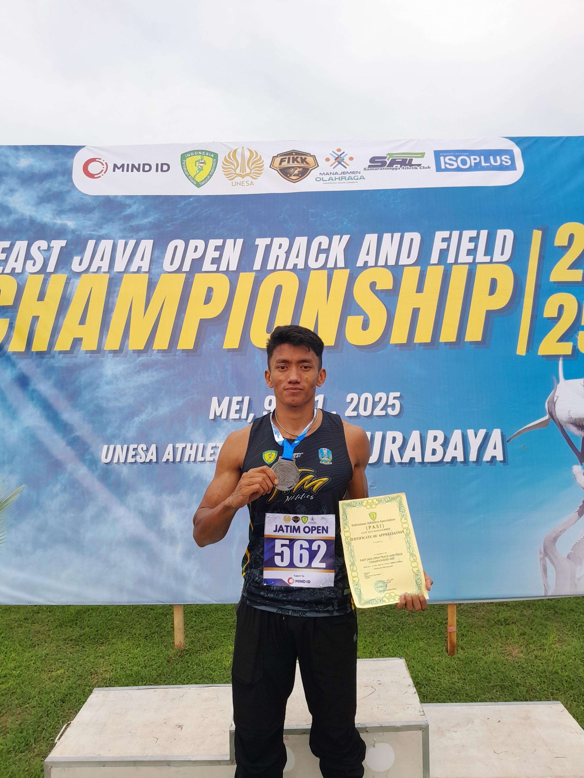 Anggota Polsek Solokuro Raih Medali Perak di Kejuaraan Atletik